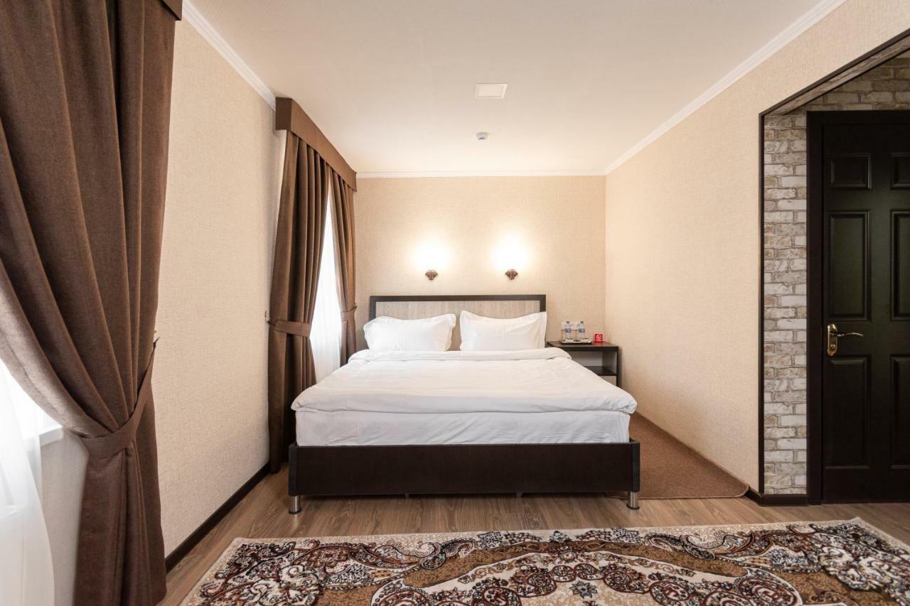 Voyage Hotel Fergana Zewnętrze zdjęcie