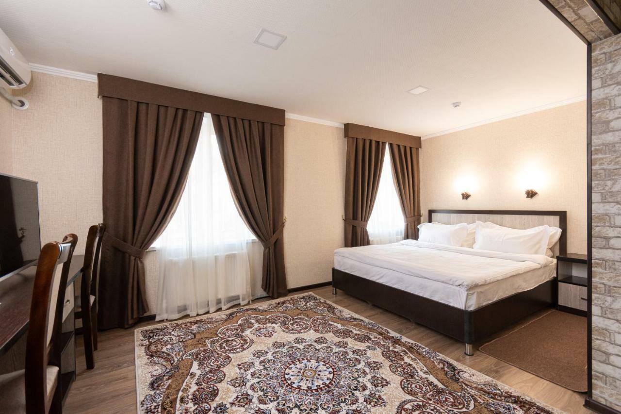 Voyage Hotel Fergana Zewnętrze zdjęcie